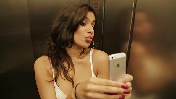 Sie reife pornofilme liebt Analsex und harten Sex.