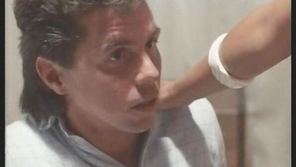 18-jähriger Teenager erlebt beim morgendlichen Sex kostenlose sexfilme von reifen frauen mehrere Orgasmen