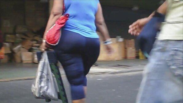 College-Schlampe wollte reife damen sexfilme den ganzen Tag einen Kuss