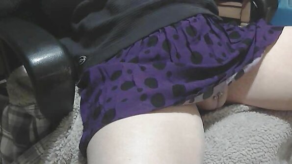 Höschen Babe Spritzen pornofilm mit reifen frauen