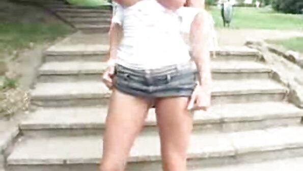 Rothaariges Spiel saugte für Geld porno reife hausfrauen und gab