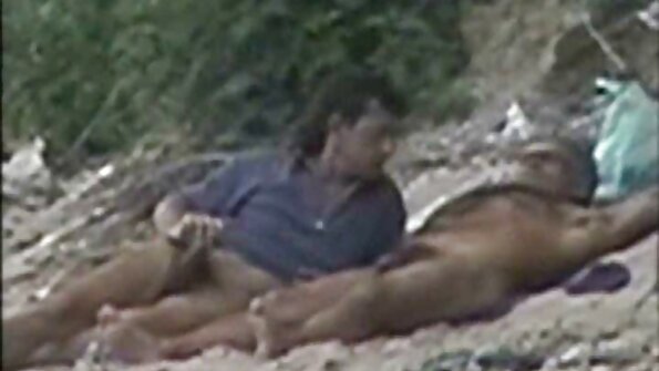 Ein nasser, kostenlose sexfilme von reifen frauen wilder und rauer Kuss auf die Seele für eine perfekte rote Schönheit