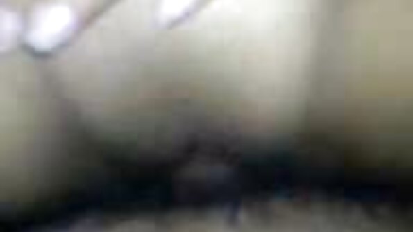 einen Pizzaboten in den Arsch ficken, während seine Frau sexfilme für ältere in der Seele war