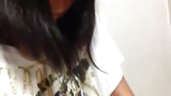 Mädchen mit großen reife damen porno Titten nach einem nassen Jobblasen brutal geküsst