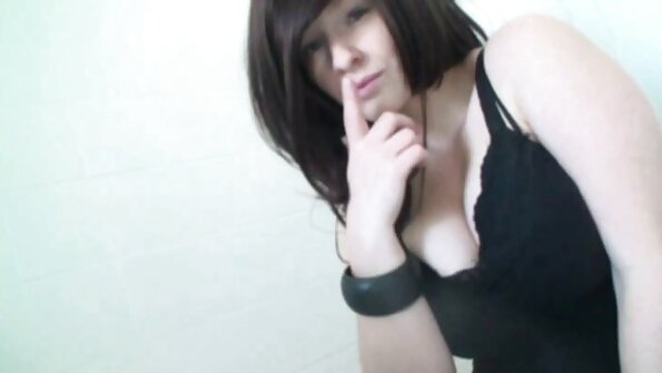 Nympho Escort zeigt, wie man mit ihr reife frauen porno kostenlos eine gute Zeit haben kann