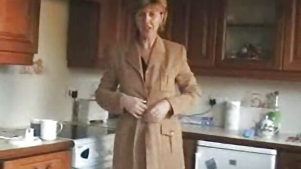 Sex unter dem kostenlose pornos reife frauen Zaun mit einem russischen Mädchen aus dem Landesinneren