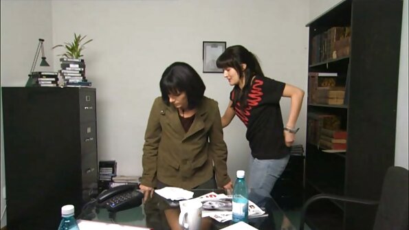 Hundert reife frauen porno film Flip-Flops auf einem Esel