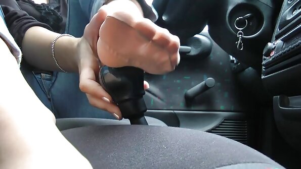 Ich habe meine sexfilme mit reifen frauen kostenlos ausgelassene Freundin aufs Bett gelegt und mit ihr private Pornos gemacht