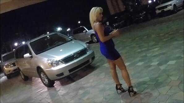 Sasha reife sexfilme Bikeeva, brutaler verdammter Kuss