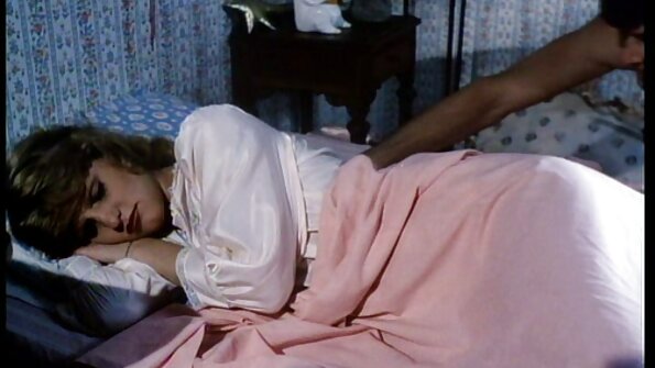 Ich mache Pornos, während meine Freundin mit einem großen porno video reife frauen Arsch mich fickt