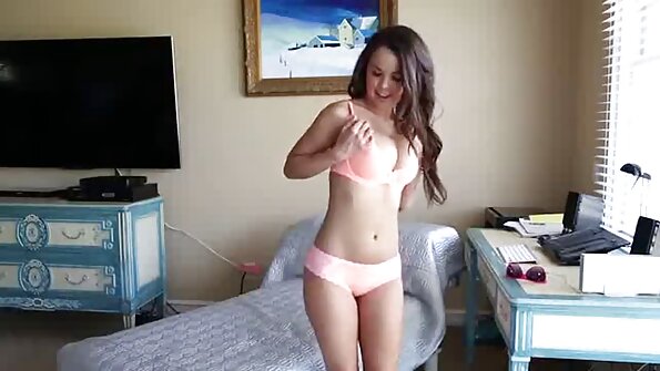 Den ganzen reife frauen sexfilme kostenlos Mund mit Folie füllen