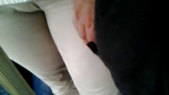 Meine Freundin fickt meinen Kuss auf den Arsch reife damen porno mit Ihrem strapon